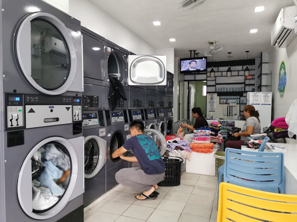 LaVahh Laundromat (Roxas)